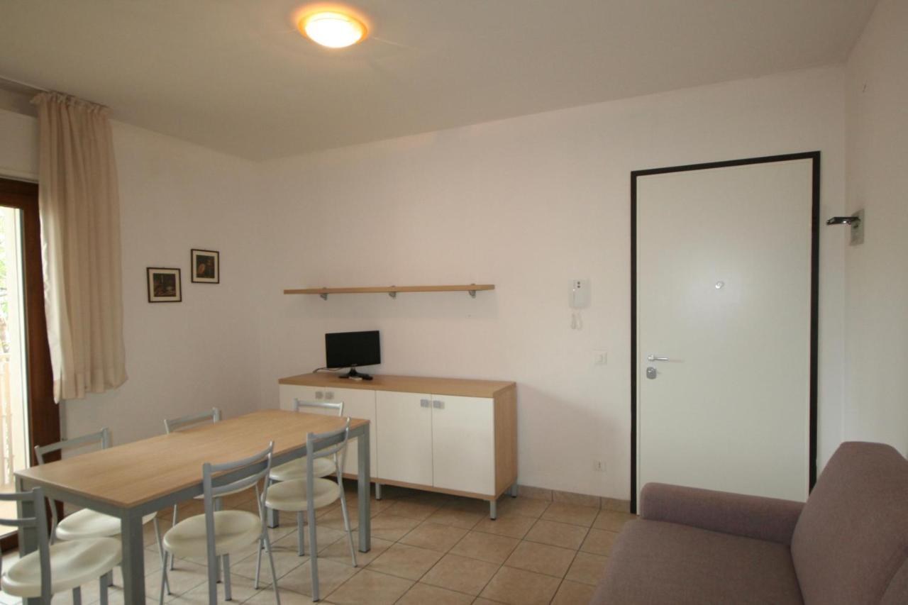 Ba- Tintoretto Apartments - لينانو سابيادورو المظهر الخارجي الصورة
