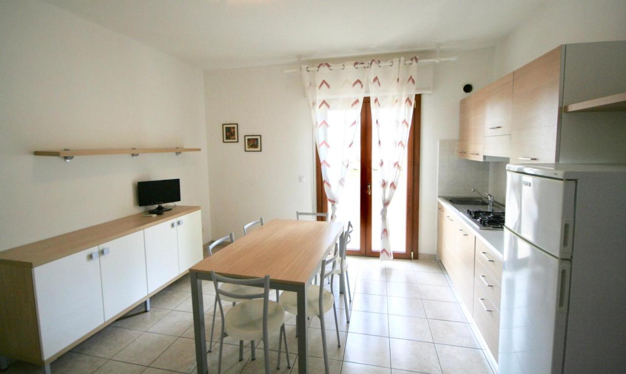 Ba- Tintoretto Apartments - لينانو سابيادورو المظهر الخارجي الصورة