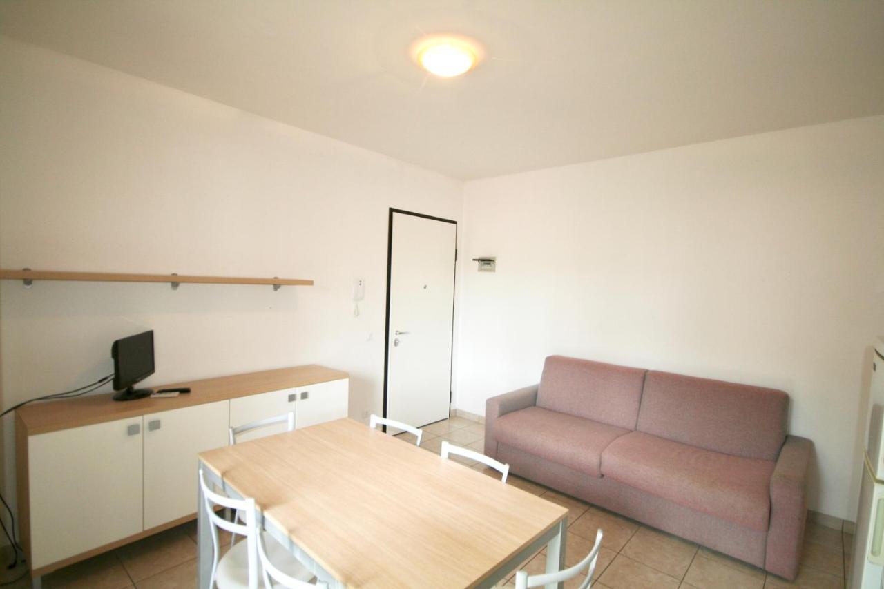 Ba- Tintoretto Apartments - لينانو سابيادورو المظهر الخارجي الصورة